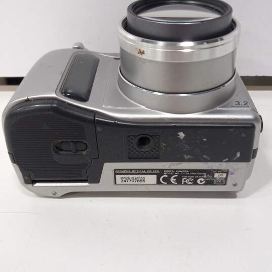 Olympus Camedia C-730 3.2MP 10X Optical Zoom Digital  Camera image number 4