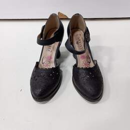 L'Artiste Black Ankle Strap Heels Women's Size 35/US Size 5-5.5