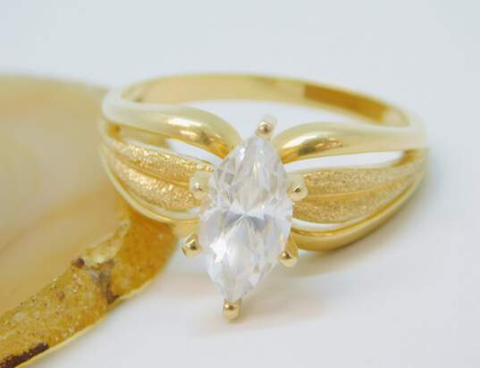 Elegant 14K Yellow Gold Marquise Cut CZ Solitaire Ring 5.9g image number 1