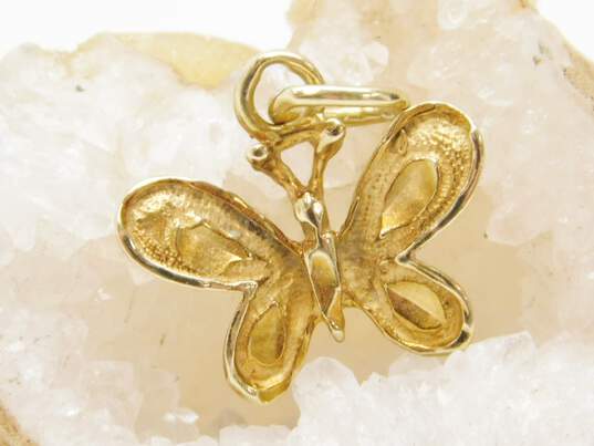 14k Yellow Gold Carved Butterfly Pendant 1.5g image number 1