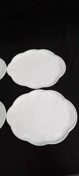Bundle of 7 Milk White Glass Plates alternative image