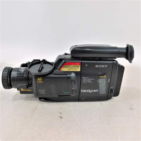 Sony HandyCam CCD-F201 Video 8 Camcorder W/ Case image number 3
