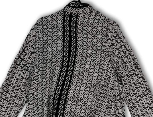 NWT Womens Black White Printed Long Sleeve Open Front Cardigan Sweater Sz 0 image number 4