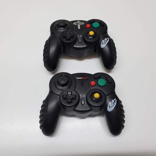 Set of Vintage Mad Catz GameStop Wireless 2.4 ghz Controller For Parts/Repair image number 1