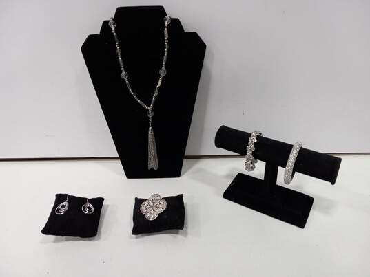 5pc Stunningly Silver Tone Jewelry Bundle image number 1
