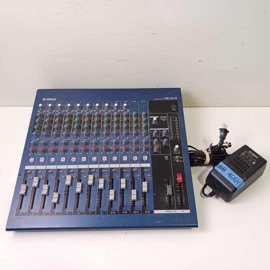 Yamaha MG16/4 Mixing Console With AC Power Adapter image number 1