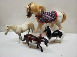 Lot of 4 Toy Horses Breyer/Battat