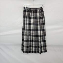 Pendleton Vintage Black & White Plaid Pleated Skirt WM Size 4