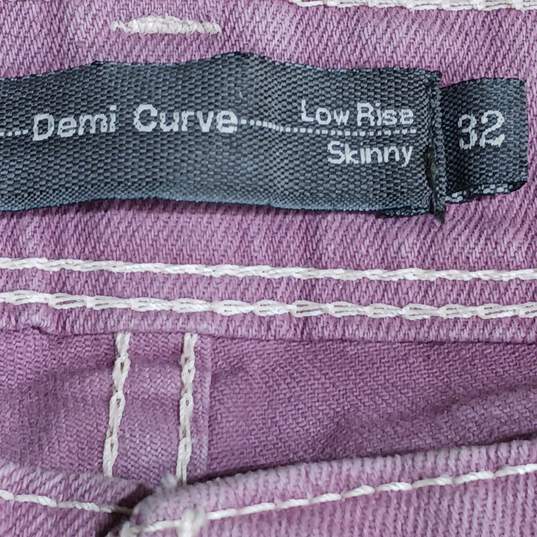 Women's Demi Curve Low Rise Skinny Jeans Size 32 image number 3