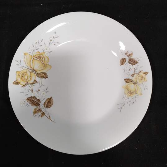 8pc Harmony House Yellow Rose Pattern Dinner Plate Bundle image number 2