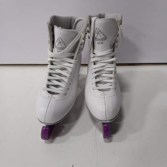 Pair of Jackson White Leather Ice Skates Size 7 image number 1