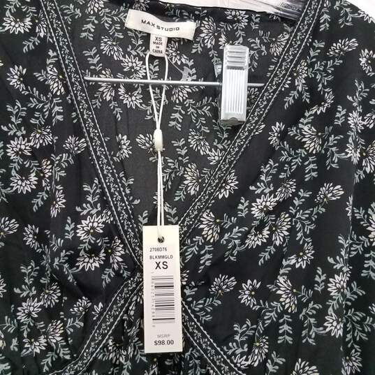 Max Studio Floral Top NWT Size XS image number 4