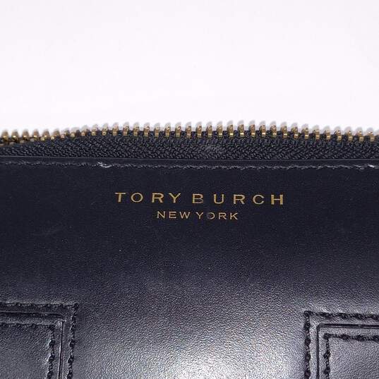 Tory Burch Black Wallet image number 6