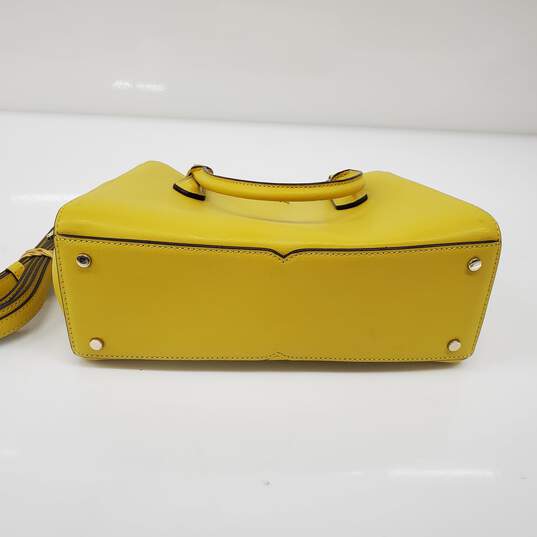 Kate Spade Tippy Triple Compartment Yellow Leather Crossbody Bag AUTHENTICATED image number 6