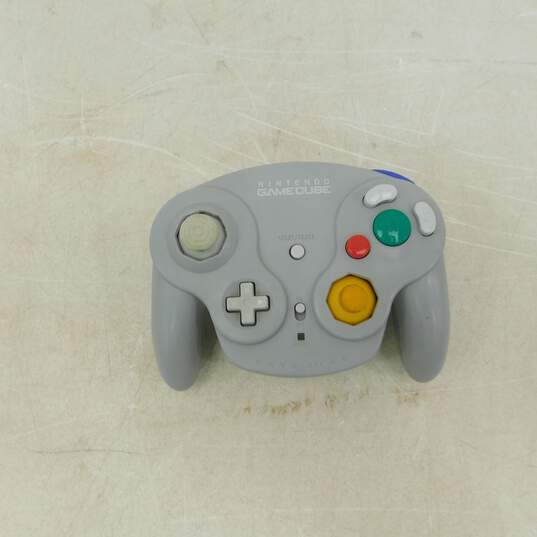 6 Nintendo GameCube Wavebird Controller image number 4