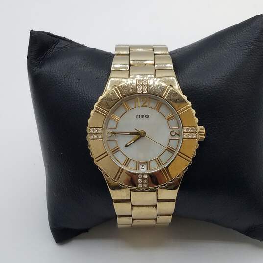 Guess 34mm Case Vintage Design Gold Tone, Crystal Bezel, MOP Dial Lady's Quartz Watch image number 2