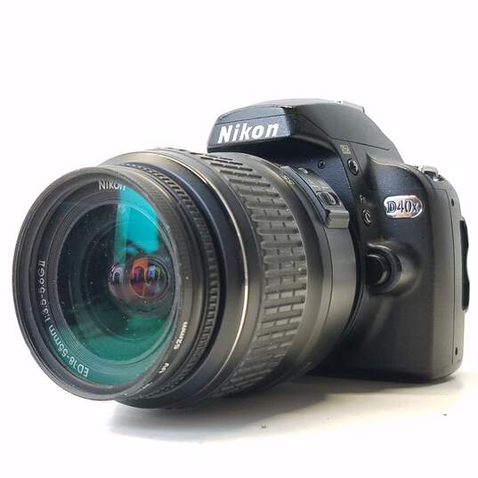 Nikon D40x 10.2MP Digital SLR Camera with 18-55mm Lens For Parts or Repair