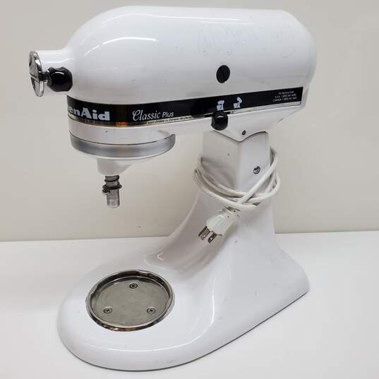 VTG. KitchenAid Untested P/R* KSM75WH1 Classic Plus Gloss White Countertop Mixer image number 1