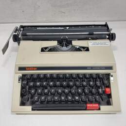Vintage Brother 550 Correction Typewriter alternative image
