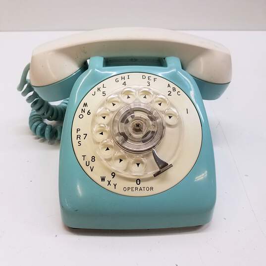Vintage GTE Two Tone Rotary Phone image number 1