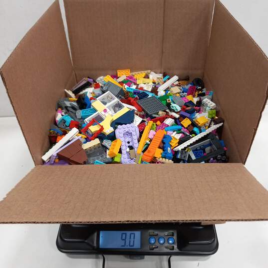 9lbs of Assorted Mixed Building Block Bundle image number 4