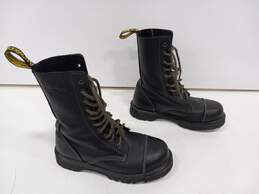 DOC MARTINS BOOTS WOMENS SIZE 8 alternative image