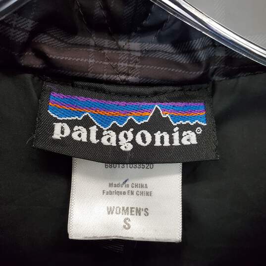WOMEN'S PATAGONIA 'DOWN WITH IT' NAVY PUFFER VEST SZ SMALL image number 4