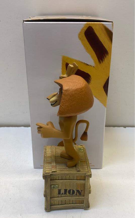 Alex The Lion 5 Year Anniversary Statue Dreamworks Animation IOB image number 4