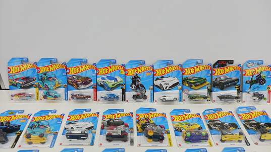 Bundle of New Assorted Hotwheels Cars Collection image number 5