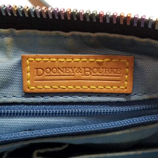 AUTHENTICATED Dooney & Bourke Vintage Multicolor Logo Barrel Bag image number 4