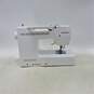 Singer 7363 Confidence Sewing Machine P&R No Cord image number 3