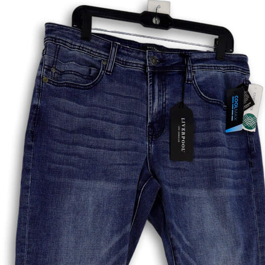 NWT Womens Blue Denim Medium Wash Stretch Pockets Straight Jeans Size 35/32 image number 3
