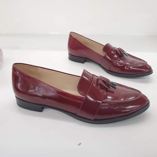 Via Spiga Women's Amica Burgundy Patent Leather Tassel Slip-On Loafers Size 9 image number 4