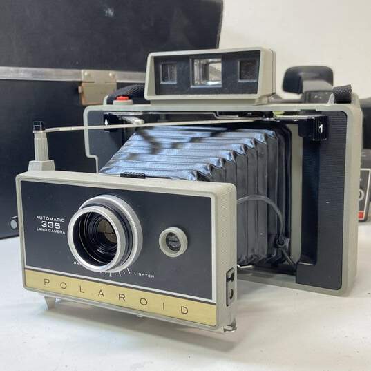 Lot of 3 Assorted Vintage Polaroid Instant Cameras image number 2