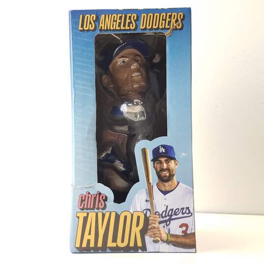 Los Angeles Dodgers MLB Chris Taylor and Max Muncy Bobblehead Collectors Bundle image number 6