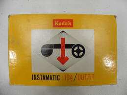 Vintage Kodak Instamatic 104 Outfit Camera With Manual