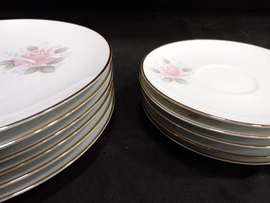 Noritake White w/ Floral Design China Dishes 17 Piece  Set image number 6