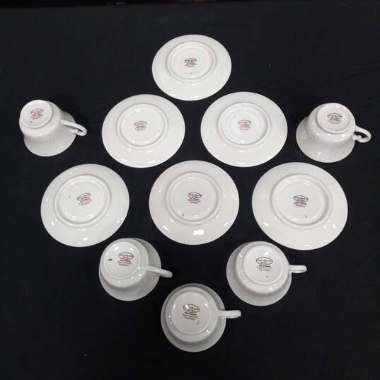 Bundle of 11 Regents Park Camellia Cups & Saucers image number 4