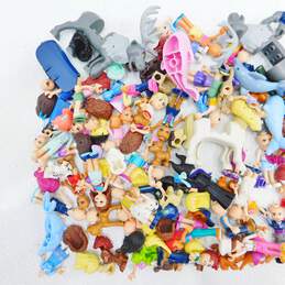 10.3 oz. LEGO Friends Minifigures Bulk Lot alternative image