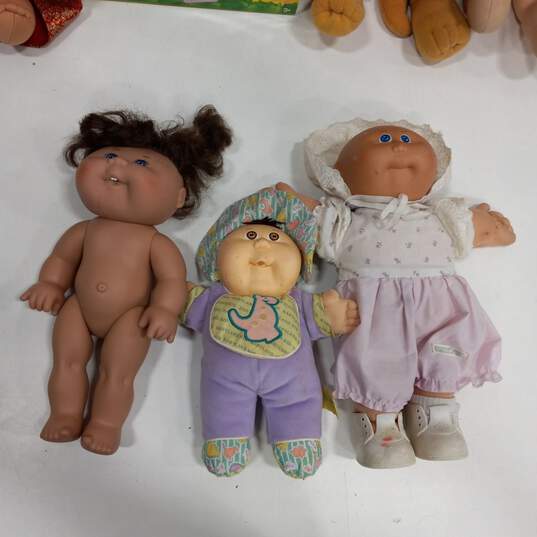 Bundle of 8 Assorted Cabbage Patch Kids Dolls image number 3