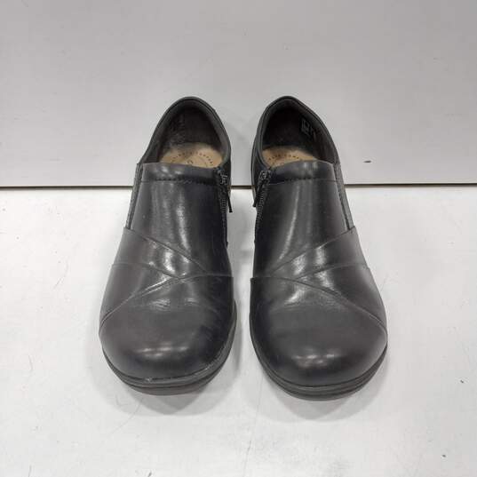 Clarks Collection Soft Cushion Leather Upper Side Zip Black Comfort Shoes Size 9 image number 1
