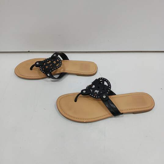 DV by Dolce Vita Thong Flip Flop Style Sandals Size 8 image number 2