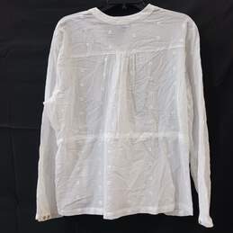Women's Torrid White Blouse Size 0 NWT alternative image