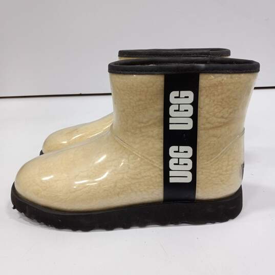 Ugg Women's  Classic Clear Mini Boots Size 9 image number 3