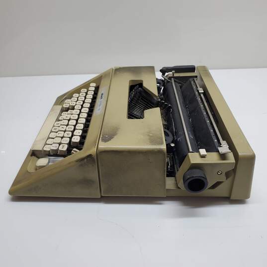 Untested Vintage Olivetti Lettera 25 Typewriter image number 2