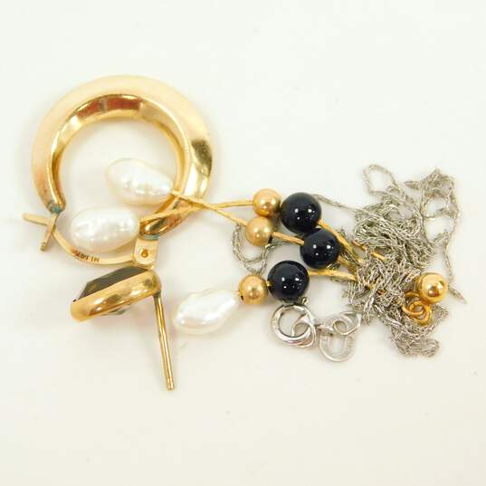 3.1g 14K Gold Scrap and Stones image number 2