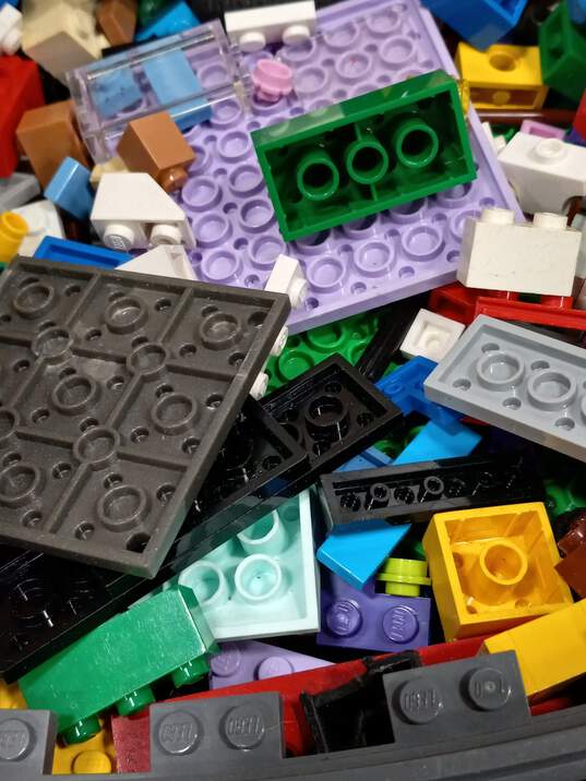 Lot of 9.5lbs of Assorted Building Blocks image number 5