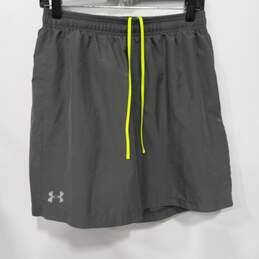 UNDER ARMOUR FITTED HEAT GEAR GREY AND GREEN SHORTS SIZE M