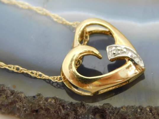 10K Yellow Gold Diamond Accent Heart Pendant Necklace 1.0g image number 3