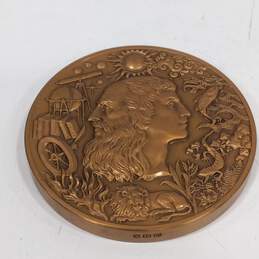 The 1977 Franklin Mint Calendar Art Medal In Box alternative image